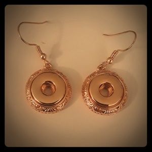 Mini Snap earrings